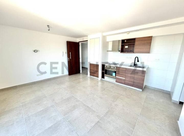 Venta Departamento 2 Ambientes con Terraza Propia y Balcon a Estrenar Moron Centro - 3