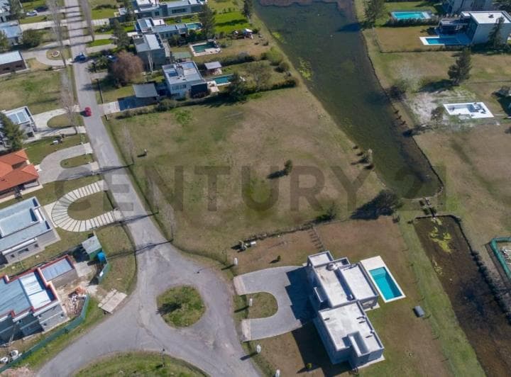 Lote en Venta Miralagos II La Plata 1034 m² - 4