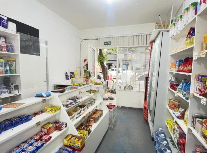 Local en Venta Calle 49 E/ 13 y 14 Excelente Ubicacion - 4