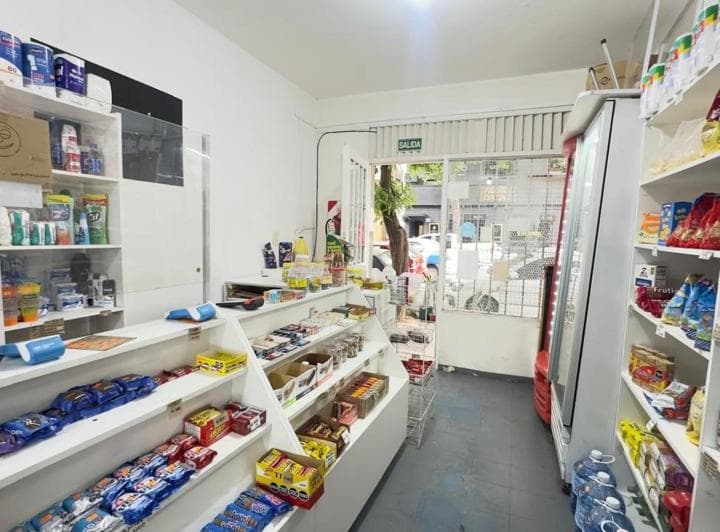 Local en Venta Calle 49 E/ 13 y 14 Excelente Ubicacion - 5