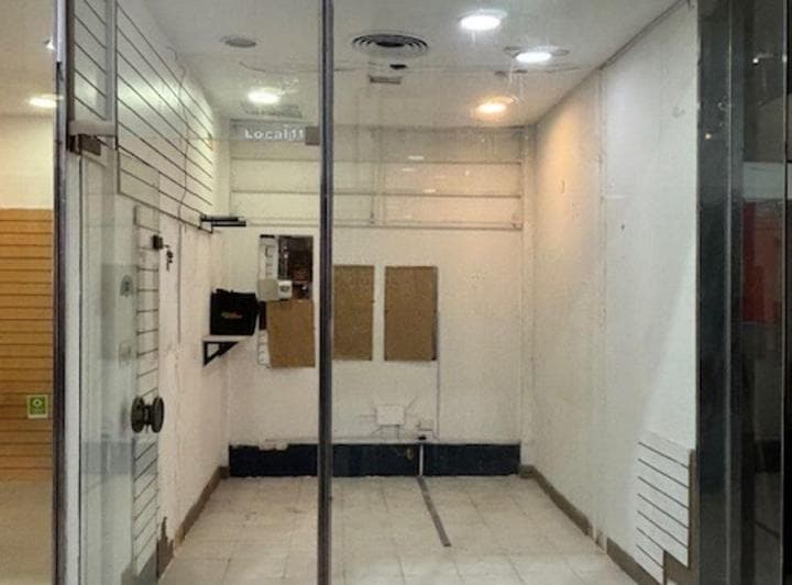 Local en Venta Florida 670 - Galería de La Flor - 2