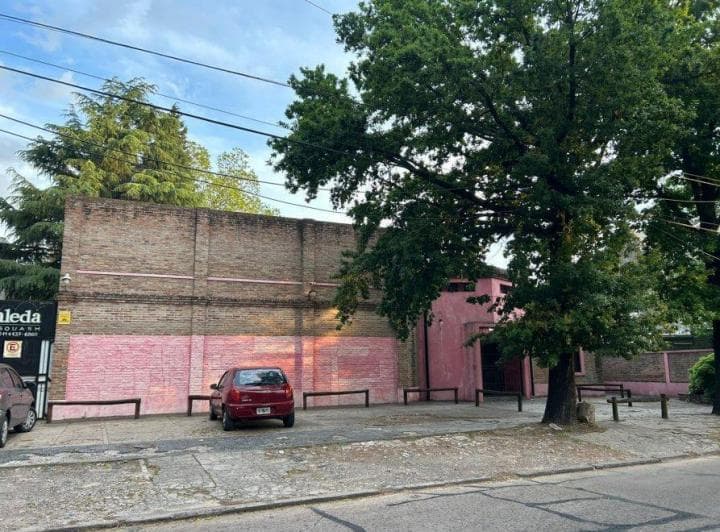 Ex Club Rosaleda en Venta Para Inversionistas - 2