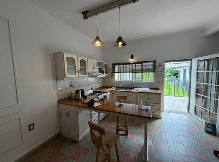 Hermosa Casa Minimalista 4 Ambientes en Venta en Buena Zona! - 5