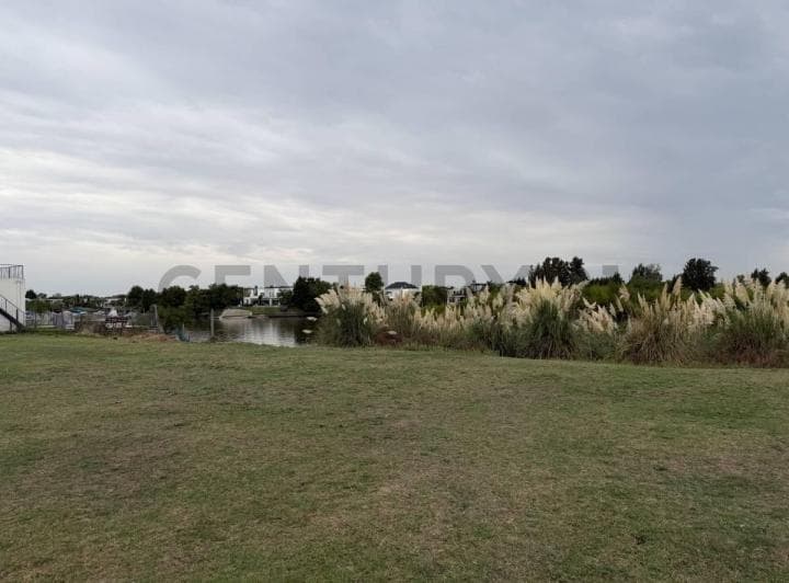 Lote Al Rio en Barrio Canal, Villanueva - 3