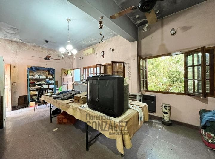 Venta Casa Lote Propio de 8,66 X 25,80 de 3 Amb. Mataderos a Refaccionar - 2
