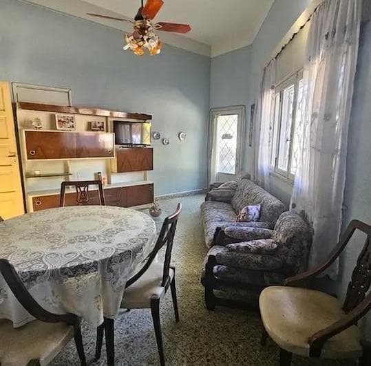 Venta de Casa 4 Ambientes en Mataderos - 3