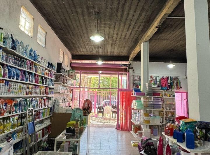 Venta Local Comercial + 2 Deptos 2 Amb - Merlo - 3