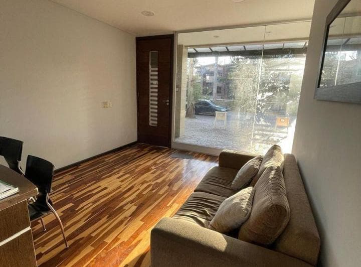 Venta de 3 Locales Comerciales - Parque Leloir - 4