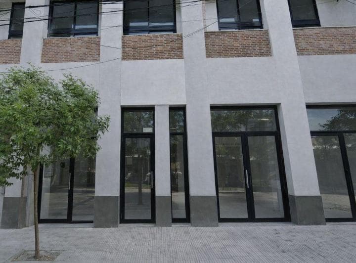 Local 64 m² Doble Altura - Financiación Directa - 2