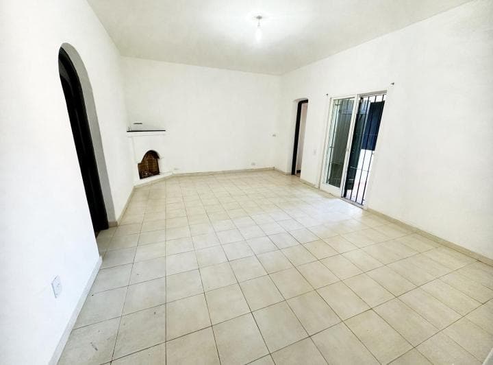 Casa con Departamento en Ramos Mejia - 3