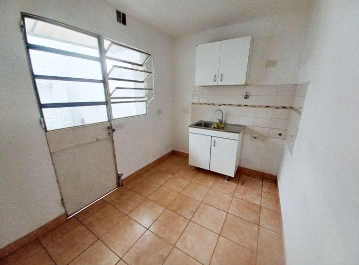 Casa 3 Ambientes. | Doctor Agote Al 200 - 3