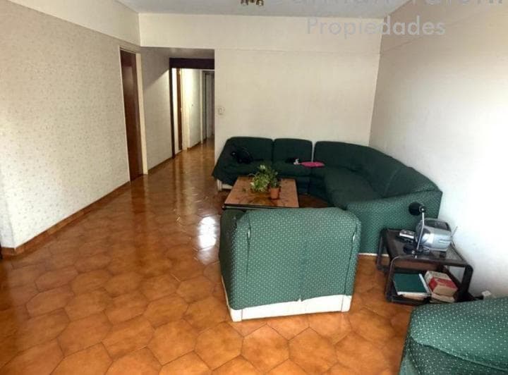 Hermoso Departamento de 4 Ambientes con Dependencia, Al Frente con Doble Balcón - 5
