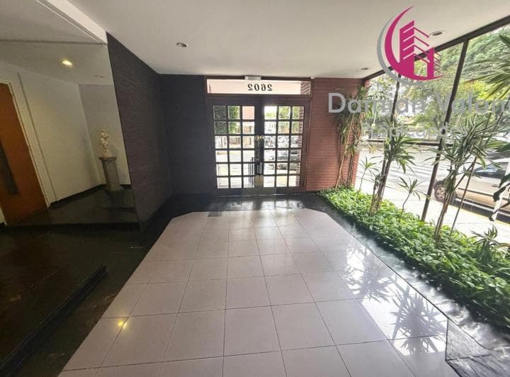 Hermoso Departamento de 4 Ambientes con Dependencia, Al Frente con Doble Balcón - 4