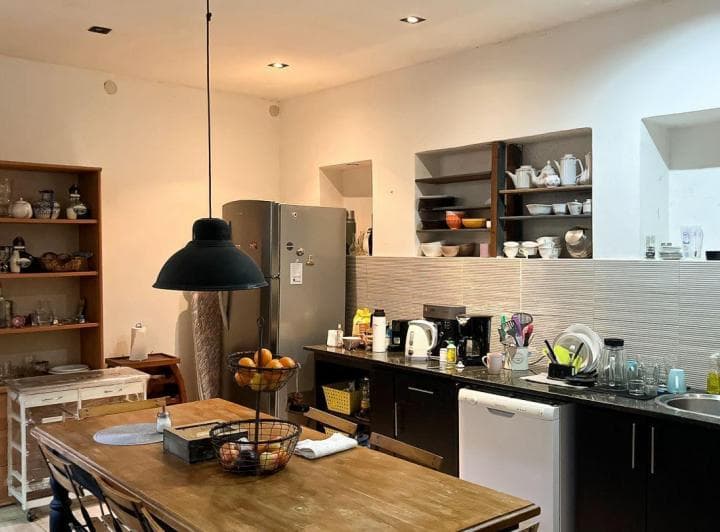Casa - Venta - 7 Amb. - Almagro - 2 Cocheras. - 4