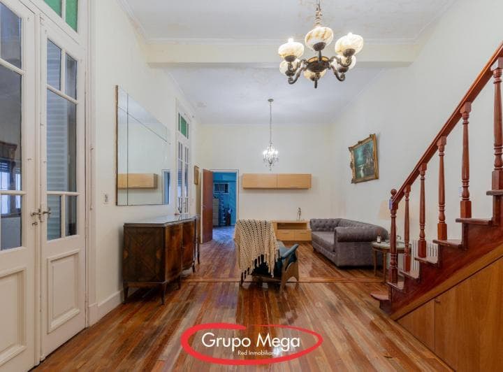 En Venta Casa S/lote de 8.70x 47, 4 Ambientes con Gran Fondo 407 m² Tot Tot - 4