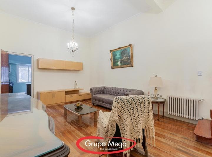 En Venta Casa S/lote de 8.70x 47, 4 Ambientes con Gran Fondo 407 m² Tot Tot - 3
