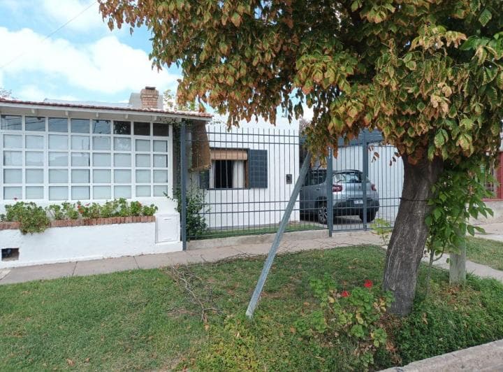 Capital Prop! Vende (Jig) Casa en Venta Barrio Cadore Villanueva, Guaymallen - 2