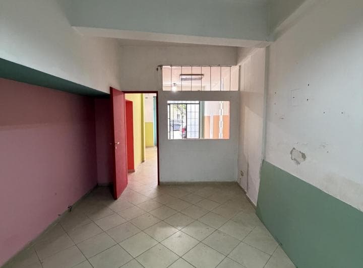 Venta Local Comercial a La Calle en Boedo - 4
