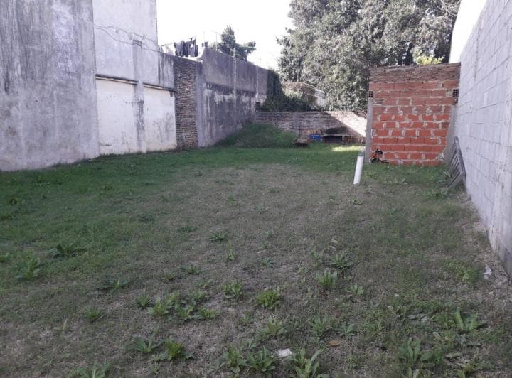 Lote de 10x24.65 en Villa Adelina - 3