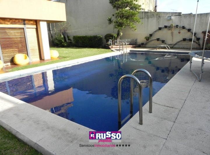 Venta Casa de 7 Ambientes en San Justo - 4