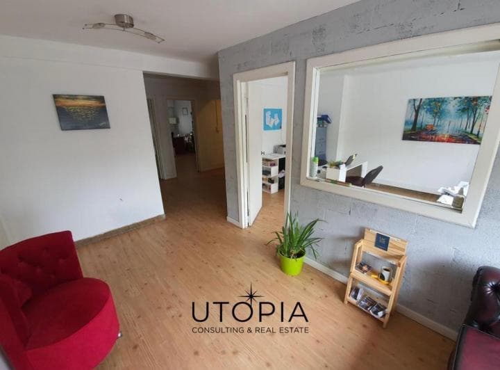 Venta Oficina 4 Ambientes en Lomas de Zamora - 4