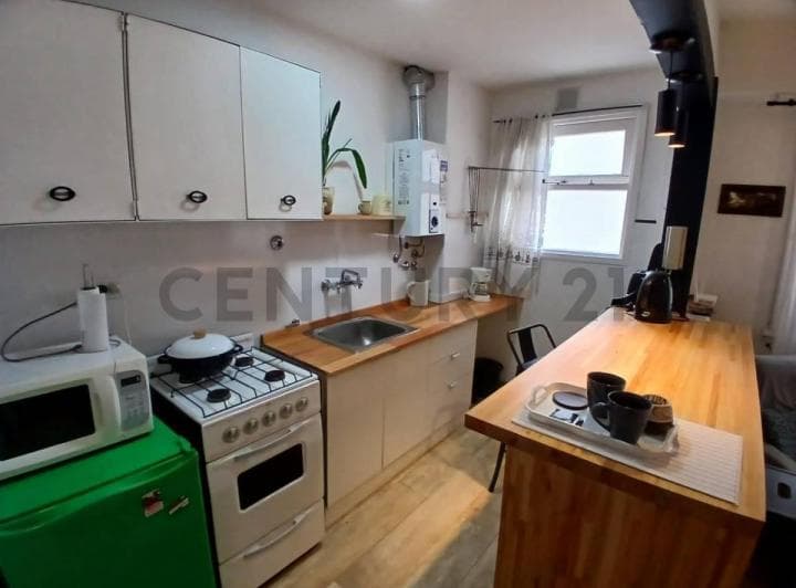 Venta Departamento un Ambiente Reciclado y Amoblado - 3