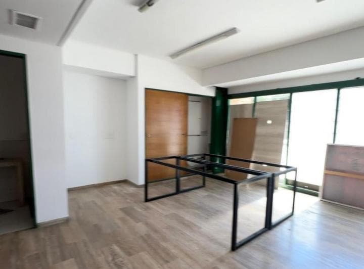 Venta Oficina 4 Ambientes en San Isidro - 5