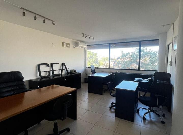Vendemos Oficina Amplia con Gran Vista, B° Alberdi - 5