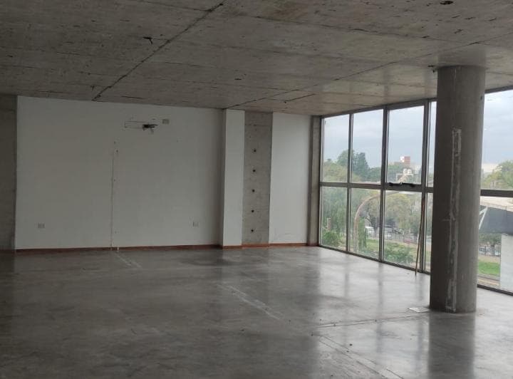 Oficina en Moreno - 2