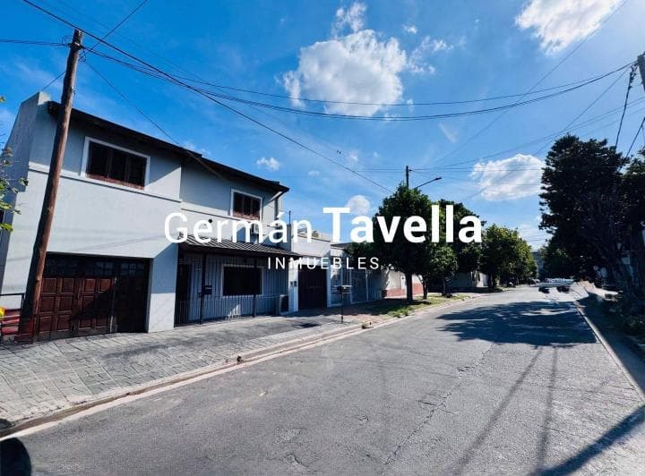 Venta de Casa 5 Ambientes, castelar - 2