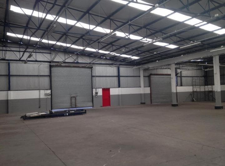 Depósito 2.600 m² - Tres de Febrero - 2
