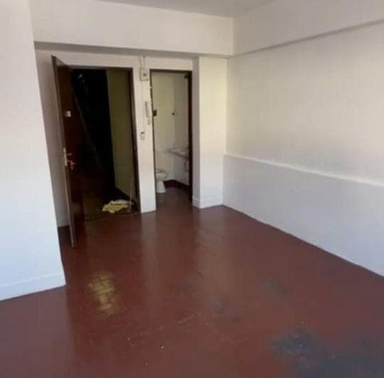 Consultorio/oficina de 24 m² en Alquiler en Ramos Mejía - 5