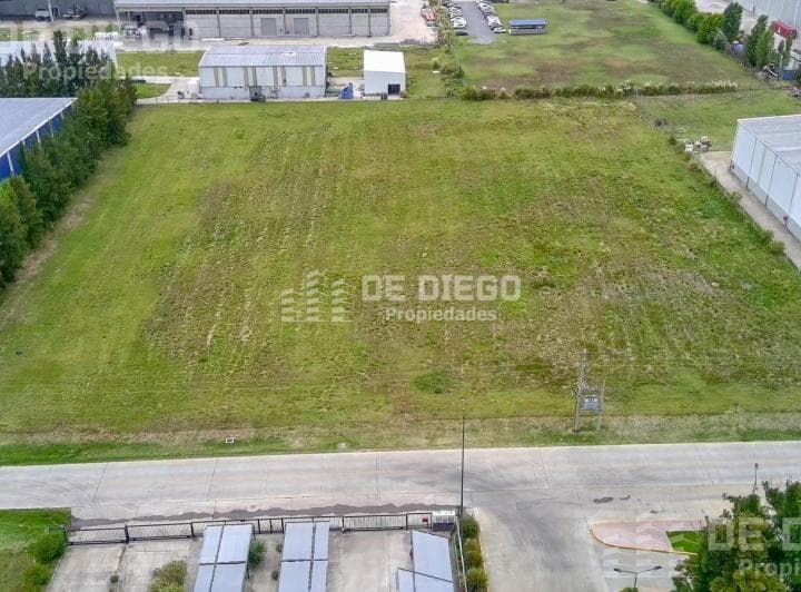Terreno Industrial en Venta 10.000 m² Polo Industrial Ezeiza, Gba Sur - 2