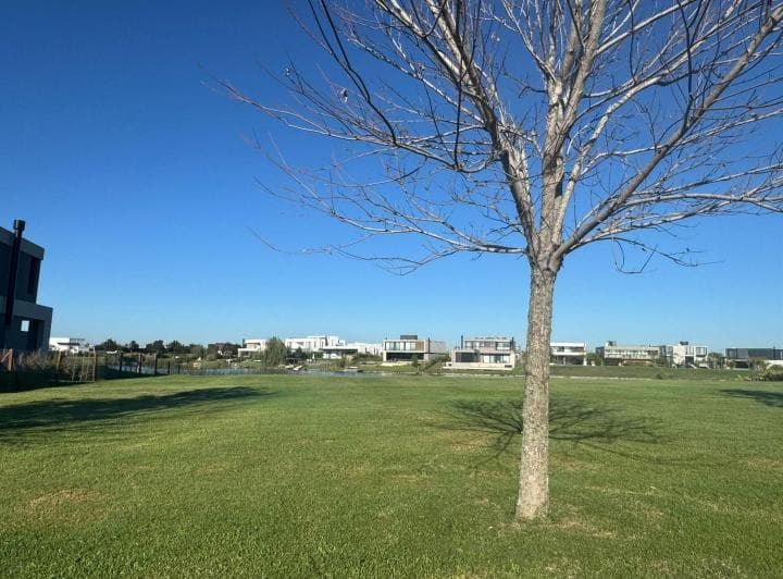 Venta de Lote a La Laguna en Muelles Puertos del Lago - 3