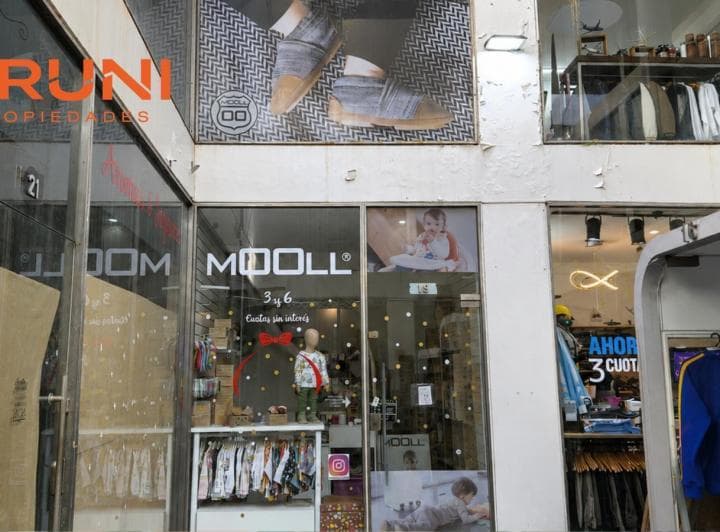 Av Rivadavia Al 5000 | Caballito | Local en Galería Vía Cavour | Venta - 2