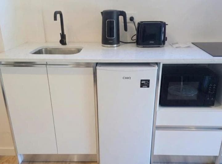 Alquiler 24 Meses Monoambiente Impecable Amoblado Zona Guemes - 2