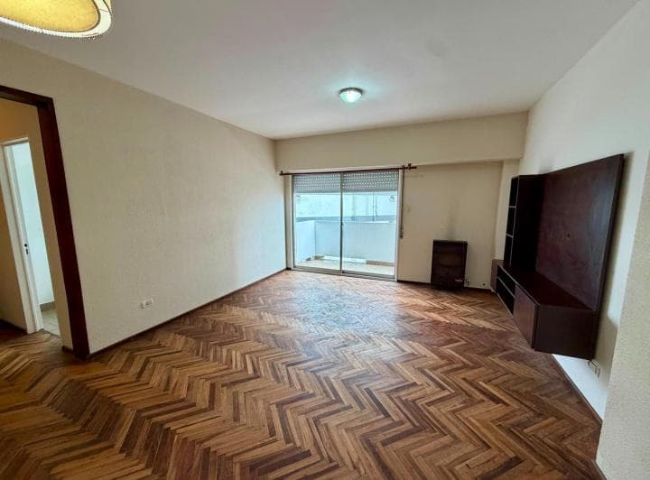Venta Departamento 3 Ambientes Barrio Sarmineto - 2
