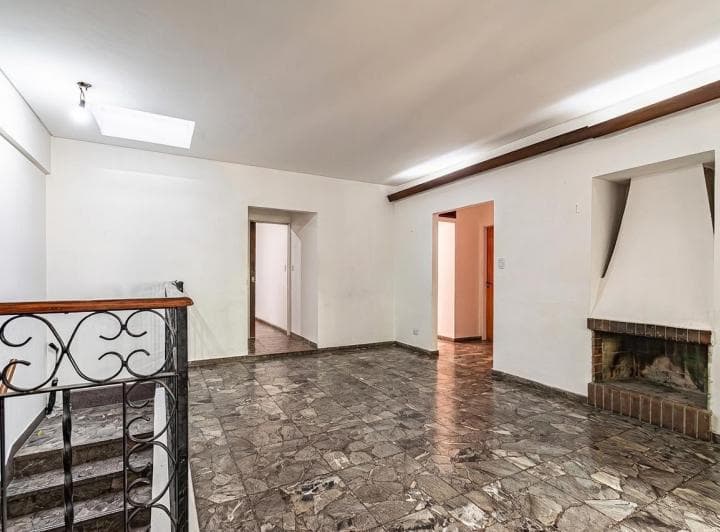 Venta Casa 4 Ambientes C/ Patio/ Terraza y Cochera - 3
