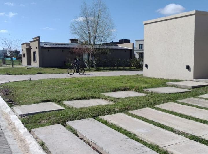 Casa en Barrio Privado en Venta - 3