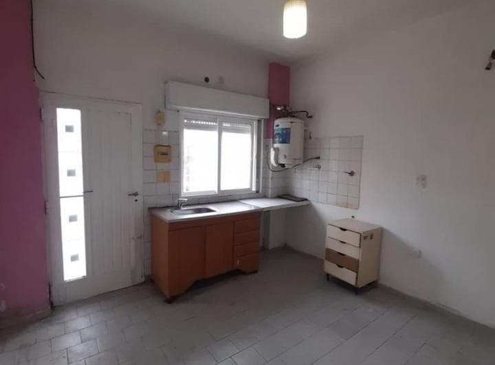 Alquiler Departamento 1 Ambiente (Monoambiente) con Pequeña Division - San Justo - 4