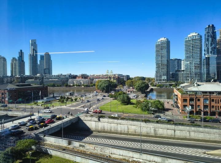 Exclusiva Oficina en Puerto Madero con Vista Al Río - 5