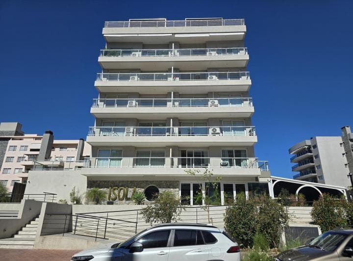 Venta Departamento 3 Ambientes con Cochera y Amenities Nordelta - 2