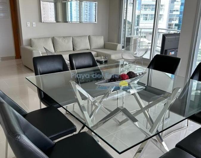 Apartamento en Venta de 3 Dorm. en Punta del Este, Edificio Sunrise, Playa Mansa - 4