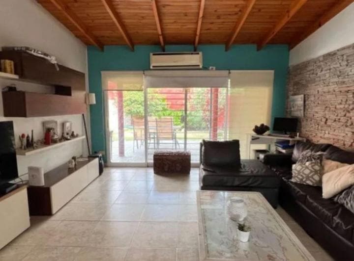 Casa en Venta de 4 Ambientes en Ituzaingo Norte - 3