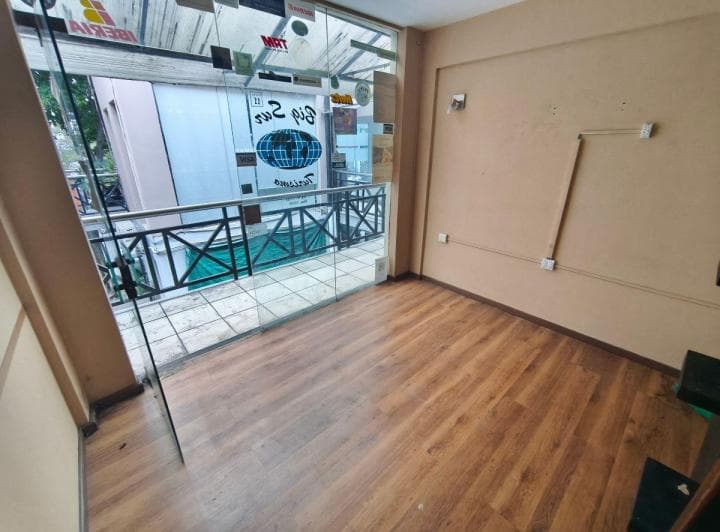Venta Local en Calle 8 Esquina 47, La Plata - 5