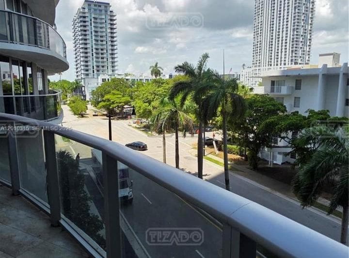 Departamento en Venta en Edgewater, Miami, Florida - 3