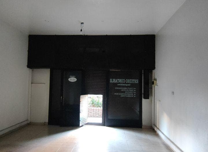Local de 40 m² Ubicado a 20 m de Av Domingo Perón - 3
