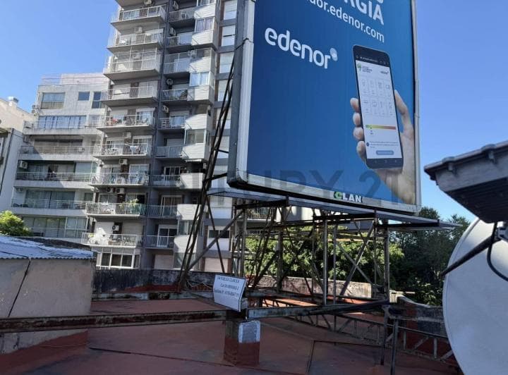 Venta Oficinas / Departamento 6 Ambientes en Esquina Emblemática – Olivos Centro - 4