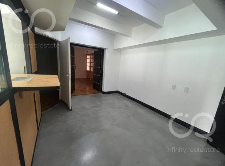 Alquiler Oficina Comercial Microcentro - Piso Entero - 4