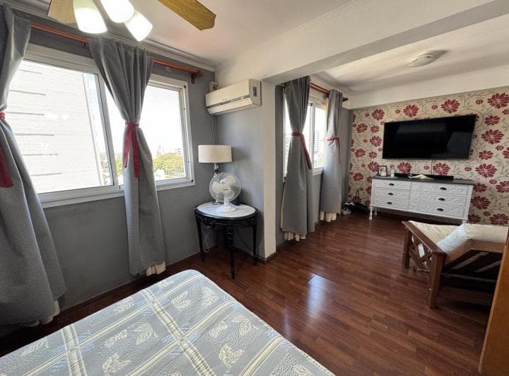 Departamento 2 Dorm. con Cochera - Zona Parque Urquiza - 2